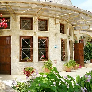 2* Apart Otel Asteras